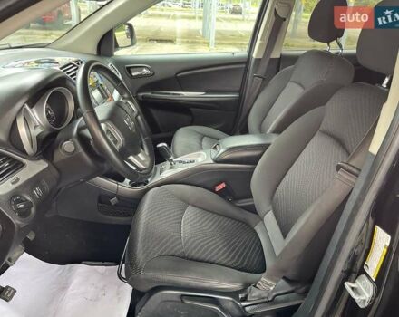 Чорний Додж Джорні, об'ємом двигуна 2.4 л та пробігом 65 тис. км за 10000 $, фото 9 на Automoto.ua