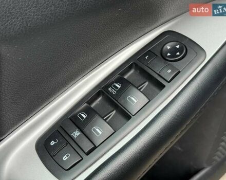 Чорний Додж Джорні, об'ємом двигуна 2.36 л та пробігом 61 тис. км за 13499 $, фото 12 на Automoto.ua