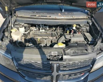 Черный Додж Джорни, объемом двигателя 2.36 л и пробегом 160 тыс. км за 10500 $, фото 6 на Automoto.ua