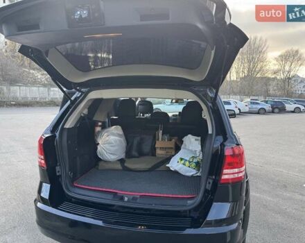 Черный Додж Джорни, объемом двигателя 2.36 л и пробегом 193 тыс. км за 10900 $, фото 14 на Automoto.ua