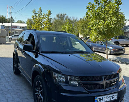 Черный Додж Джорни, объемом двигателя 2.36 л и пробегом 66 тыс. км за 16000 $, фото 2 на Automoto.ua