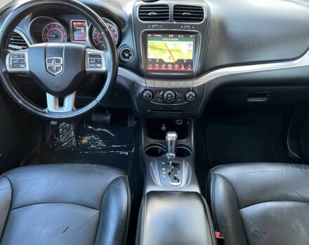 Черный Додж Джорни, объемом двигателя 3.6 л и пробегом 44 тыс. км за 9000 $, фото 6 на Automoto.ua