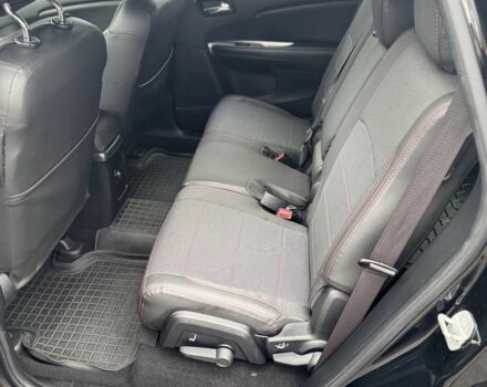 Чорний Додж Джорні, об'ємом двигуна 2.4 л та пробігом 155 тис. км за 15500 $, фото 6 на Automoto.ua