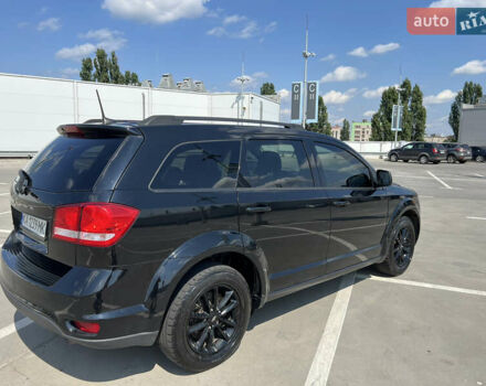 Черный Додж Джорни, объемом двигателя 2.36 л и пробегом 48 тыс. км за 14000 $, фото 24 на Automoto.ua