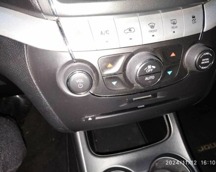 Чорний Додж Джорні, об'ємом двигуна 3.6 л та пробігом 56 тис. км за 14200 $, фото 7 на Automoto.ua