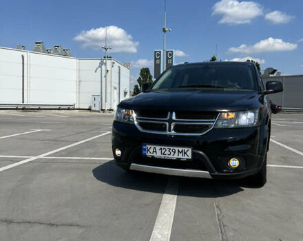 Черный Додж Джорни, объемом двигателя 2.36 л и пробегом 48 тыс. км за 14000 $, фото 1 на Automoto.ua
