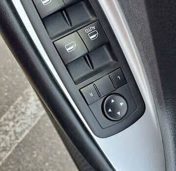 Черный Додж Джорни, объемом двигателя 2.4 л и пробегом 96 тыс. км за 12300 $, фото 22 на Automoto.ua