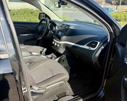 Чорний Додж Джорні, об'ємом двигуна 2.4 л та пробігом 196 тис. км за 10400 $, фото 8 на Automoto.ua