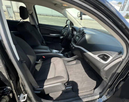 Черный Додж Джорни, объемом двигателя 2.36 л и пробегом 48 тыс. км за 14000 $, фото 26 на Automoto.ua