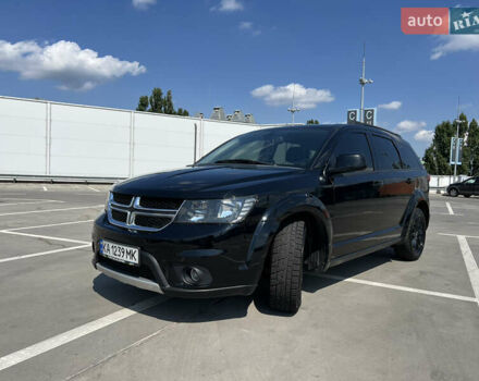 Черный Додж Джорни, объемом двигателя 2.36 л и пробегом 48 тыс. км за 14000 $, фото 5 на Automoto.ua