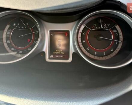 Черный Додж Джорни, объемом двигателя 2.36 л и пробегом 179 тыс. км за 10950 $, фото 9 на Automoto.ua