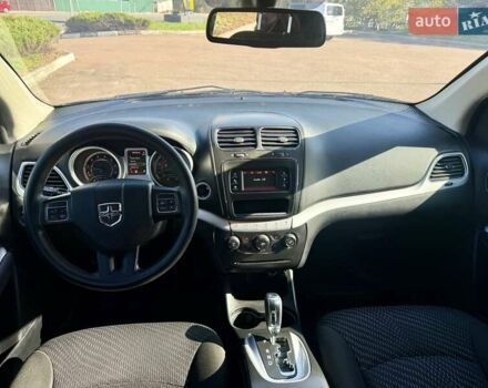 Чорний Додж Джорні, об'ємом двигуна 2.4 л та пробігом 196 тис. км за 10400 $, фото 10 на Automoto.ua