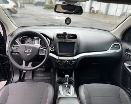 Чорний Додж Джорні, об'ємом двигуна 2.4 л та пробігом 155 тис. км за 15500 $, фото 7 на Automoto.ua