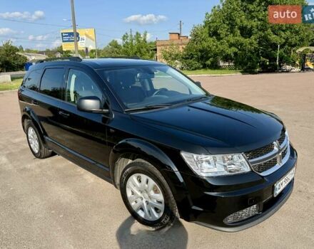 Черный Додж Джорни, объемом двигателя 2.36 л и пробегом 179 тыс. км за 10950 $, фото 2 на Automoto.ua