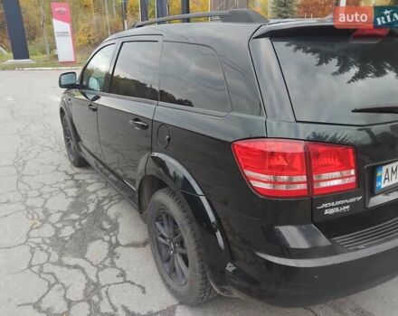 Додж Джорни 2020 в Житомире на Automoto.ua Черный Додж Джорни, объемом двигателя 2.36 л и пробегом 105 тыс. км за 12000 $, фото 2 на Automoto.ua