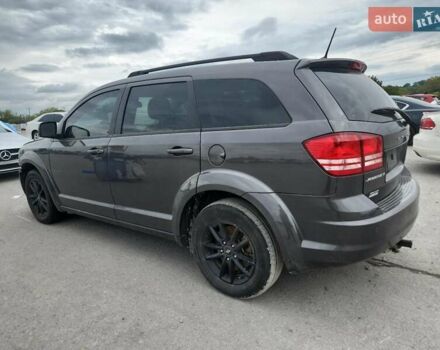 Черный Додж Джорни, объемом двигателя 2.36 л и пробегом 109 тыс. км за 2500 $, фото 1 на Automoto.ua