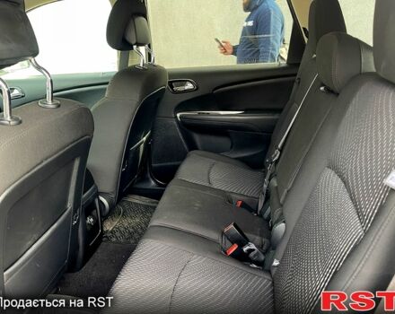Черный Додж Джорни, объемом двигателя 2.4 л и пробегом 69 тыс. км за 13300 $, фото 5 на Automoto.ua