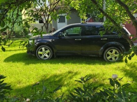 Черный Додж Джорни, объемом двигателя 2.7 л и пробегом 400 тыс. км за 6700 $, фото 1 на Automoto.ua