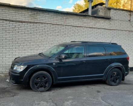 Черный Додж Джорни, объемом двигателя 2 л и пробегом 326 тыс. км за 5058 $, фото 1 на Automoto.ua