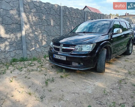 Чорний Додж Джорні, об'ємом двигуна 2 л та пробігом 320 тис. км за 9999 $, фото 1 на Automoto.ua