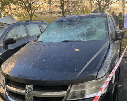 Чорний Додж Джорні, об'ємом двигуна 2.74 л та пробігом 198 тис. км за 7000 $, фото 1 на Automoto.ua