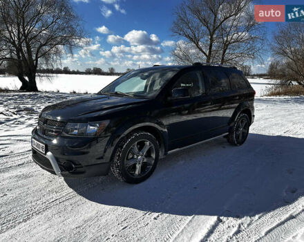 Черный Додж Джорни, объемом двигателя 2.36 л и пробегом 210 тыс. км за 12500 $, фото 1 на Automoto.ua