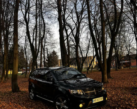 Черный Додж Джорни, объемом двигателя 2.36 л и пробегом 180 тыс. км за 11800 $, фото 1 на Automoto.ua