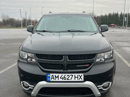 Черный Додж Джорни, объемом двигателя 2.36 л и пробегом 225 тыс. км за 10600 $, фото 1 на Automoto.ua