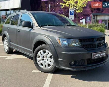 Чорний Додж Джорні, об'ємом двигуна 2.36 л та пробігом 148 тис. км за 8490 $, фото 1 на Automoto.ua