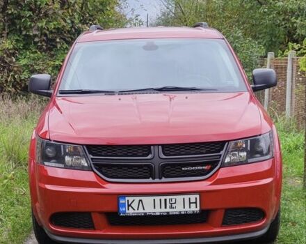 Черный Додж Джорни, объемом двигателя 2.4 л и пробегом 90 тыс. км за 13900 $, фото 1 на Automoto.ua