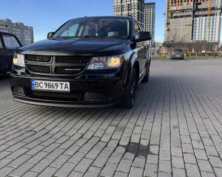 Черный Додж Джорни, объемом двигателя 2.36 л и пробегом 221 тыс. км за 11800 $, фото 1 на Automoto.ua