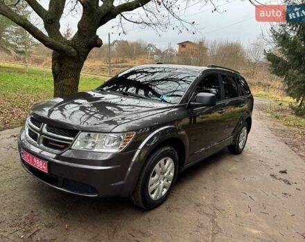 Коричневый Додж Джорни, объемом двигателя 2.36 л и пробегом 150 тыс. км за 9700 $, фото 4 на Automoto.ua