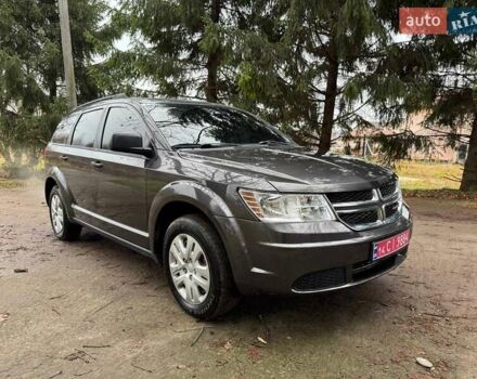 Коричневый Додж Джорни, объемом двигателя 2.36 л и пробегом 150 тыс. км за 9700 $, фото 1 на Automoto.ua