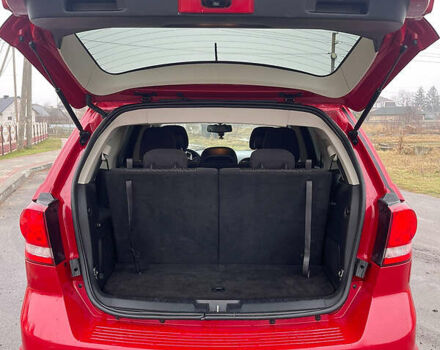 Красный Додж Джорни, объемом двигателя 2.4 л и пробегом 164 тыс. км за 9700 $, фото 9 на Automoto.ua