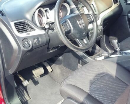 Красный Додж Джорни, объемом двигателя 2.4 л и пробегом 60 тыс. км за 12500 $, фото 1 на Automoto.ua