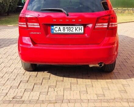 Красный Додж Джорни, объемом двигателя 2.4 л и пробегом 60 тыс. км за 12500 $, фото 2 на Automoto.ua