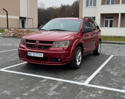 Красный Додж Джорни, объемом двигателя 2 л и пробегом 330 тыс. км за 8800 $, фото 1 на Automoto.ua