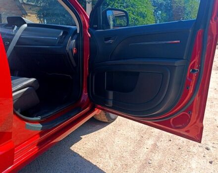 Красный Додж Джорни, объемом двигателя 2 л и пробегом 161 тыс. км за 10000 $, фото 5 на Automoto.ua