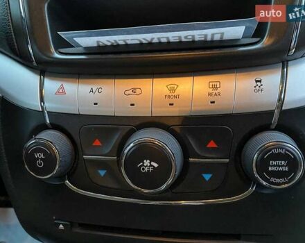 Красный Додж Джорни, объемом двигателя 2.36 л и пробегом 194 тыс. км за 7900 $, фото 26 на Automoto.ua