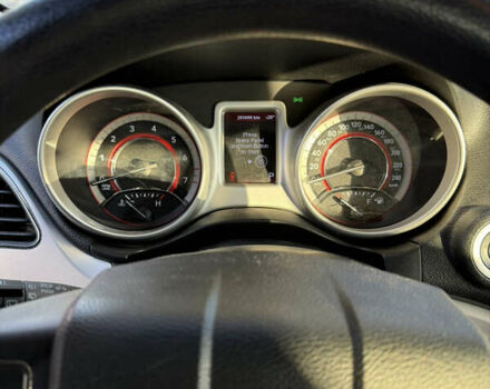 Червоний Додж Джорні, об'ємом двигуна 2.36 л та пробігом 285 тис. км за 7700 $, фото 9 на Automoto.ua