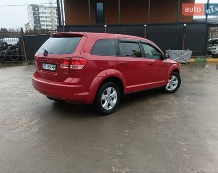 Красный Додж Джорни, объемом двигателя 2.36 л и пробегом 195 тыс. км за 7800 $, фото 5 на Automoto.ua
