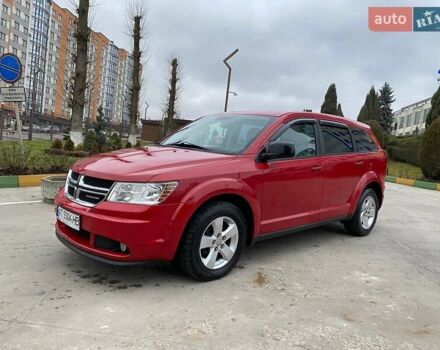 Красный Додж Джорни, объемом двигателя 2.36 л и пробегом 194 тыс. км за 7900 $, фото 4 на Automoto.ua