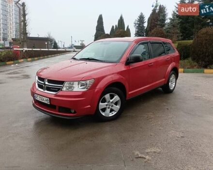 Красный Додж Джорни, объемом двигателя 2.36 л и пробегом 195 тыс. км за 7800 $, фото 1 на Automoto.ua