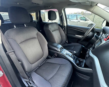 Красный Додж Джорни, объемом двигателя 2.36 л и пробегом 305 тыс. км за 8800 $, фото 12 на Automoto.ua