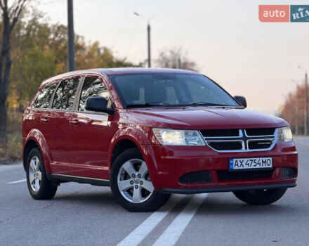 Красный Додж Джорни, объемом двигателя 2.4 л и пробегом 270 тыс. км за 7750 $, фото 1 на Automoto.ua