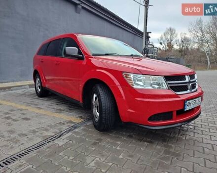 Красный Додж Джорни, объемом двигателя 2.36 л и пробегом 163 тыс. км за 8600 $, фото 3 на Automoto.ua
