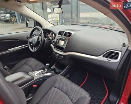 Красный Додж Джорни, объемом двигателя 2.36 л и пробегом 163 тыс. км за 8600 $, фото 24 на Automoto.ua