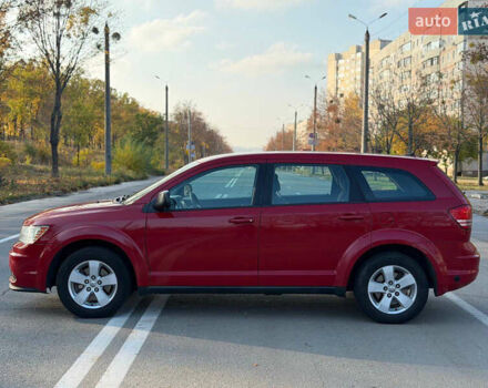 Красный Додж Джорни, объемом двигателя 2.4 л и пробегом 270 тыс. км за 7750 $, фото 4 на Automoto.ua