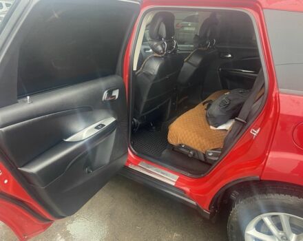 Красный Додж Джорни, объемом двигателя 2.4 л и пробегом 240 тыс. км за 10700 $, фото 7 на Automoto.ua