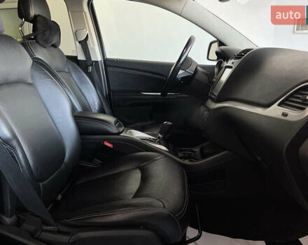 Червоний Додж Джорні, об'ємом двигуна 3.6 л та пробігом 104 тис. км за 11500 $, фото 8 на Automoto.ua